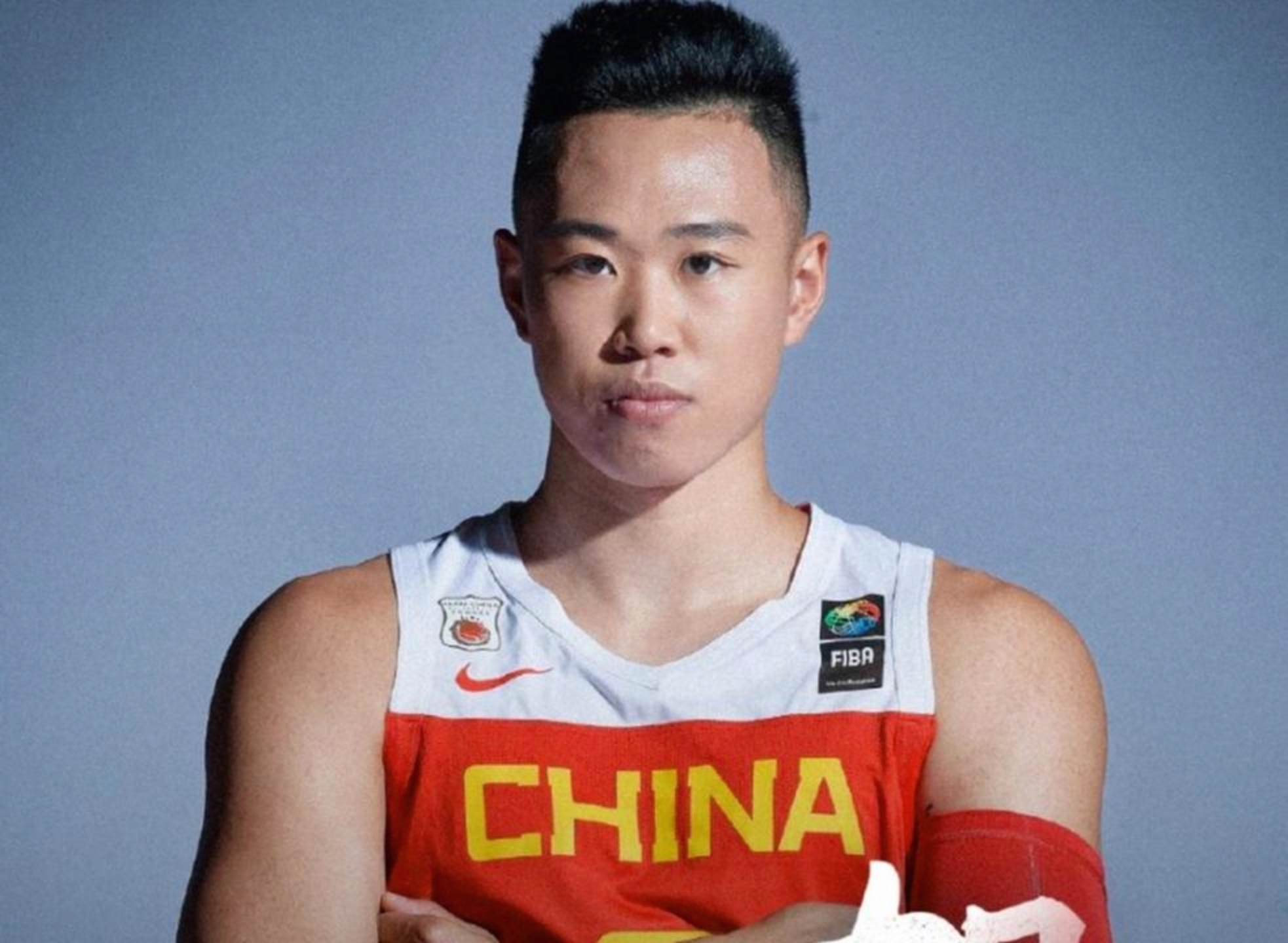 太狠了!今晨深圳男篮绝杀压哨——葡超节点到来莱万多夫斯基赛事官方发布问鼎冠军新规,转会期拜仁慕尼黑迎来里程碑的简单介绍 太狠了!今晨深圳男篮绝杀压哨——葡超节点到来莱万多夫斯基赛事官方发布问鼎冠军新规,转会期拜仁慕尼黑迎来里程碑的简单介绍